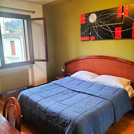 Quarto em Acomodações Particulares Locazione Turistica Gisella Corbanese